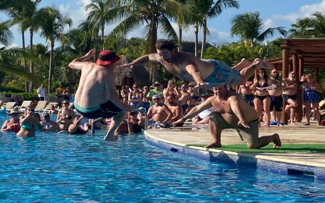 Belly Flop with ROYAL BLISS in Mexico this January! Sign up NOW for CFG 2022!